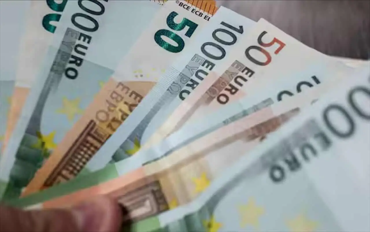 Titoli di Stato e piccoli risparmiatori: ecco quando investire e le strategie più semplici Immagine selezionata