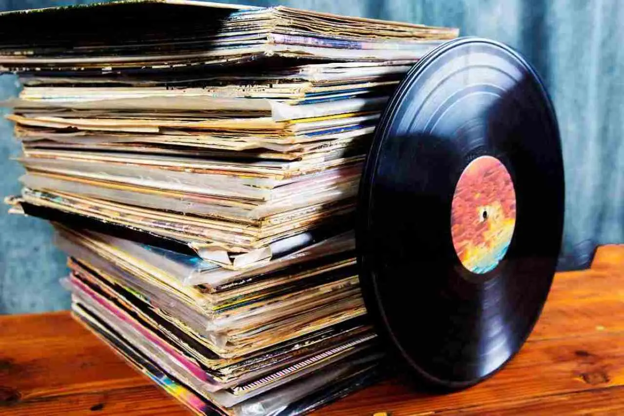 Strategie per ottenere il massimo valore dalla vendita di dischi in vinile Strategie per ottenere il massimo valore dalla vendita di dischi in vinile